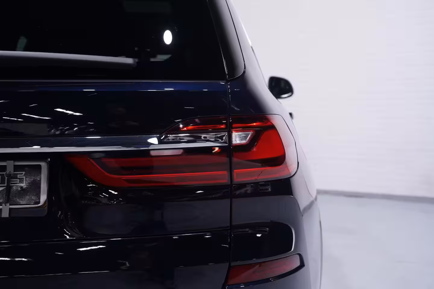 BMW X7 xDrive40i M Sport NAP M Stoelen 7- zits Carbon spiegels Leder dashbord Massage Standverwar