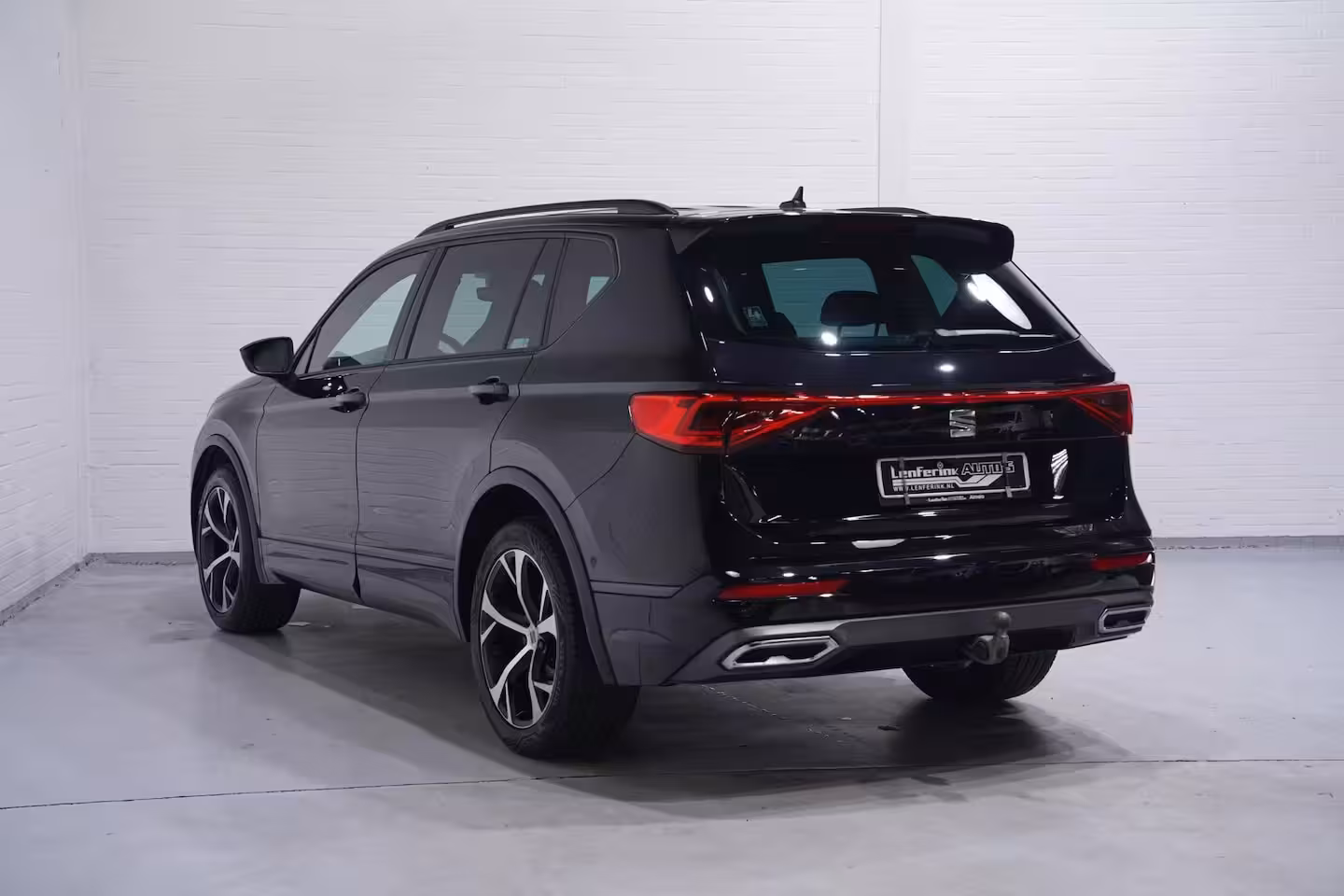 Seat Tarraco 1.5 TSI FR Business Intense NAP Navi Camera Trekhaak Apple/ Android Camera 360 PDC v+a
