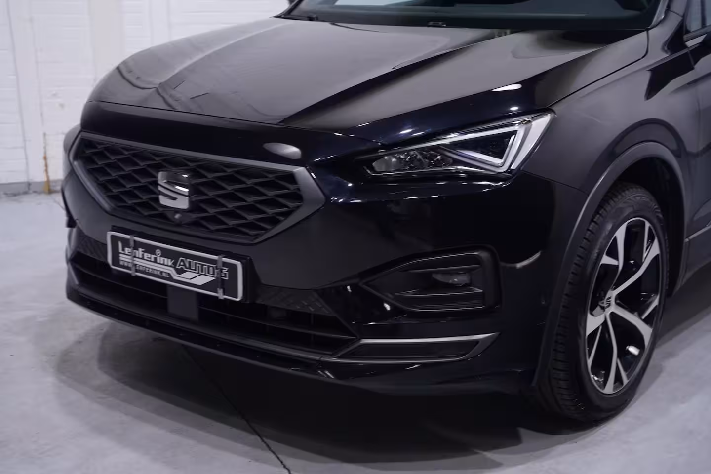 Seat Tarraco 1.5 TSI FR Business Intense NAP Navi Camera Trekhaak Apple/ Android Camera 360 PDC v+a