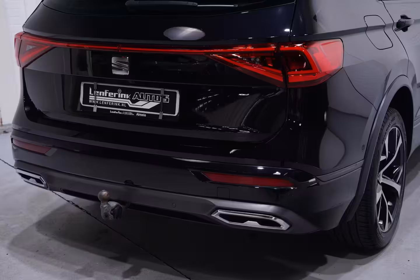 Seat Tarraco 1.5 TSI FR Business Intense NAP Navi Camera Trekhaak Apple/ Android Camera 360 PDC v+a