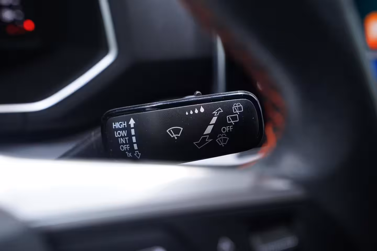 Seat Tarraco 1.5 TSI FR Business Intense NAP Navi Camera Trekhaak Apple/ Android Camera 360 PDC v+a
