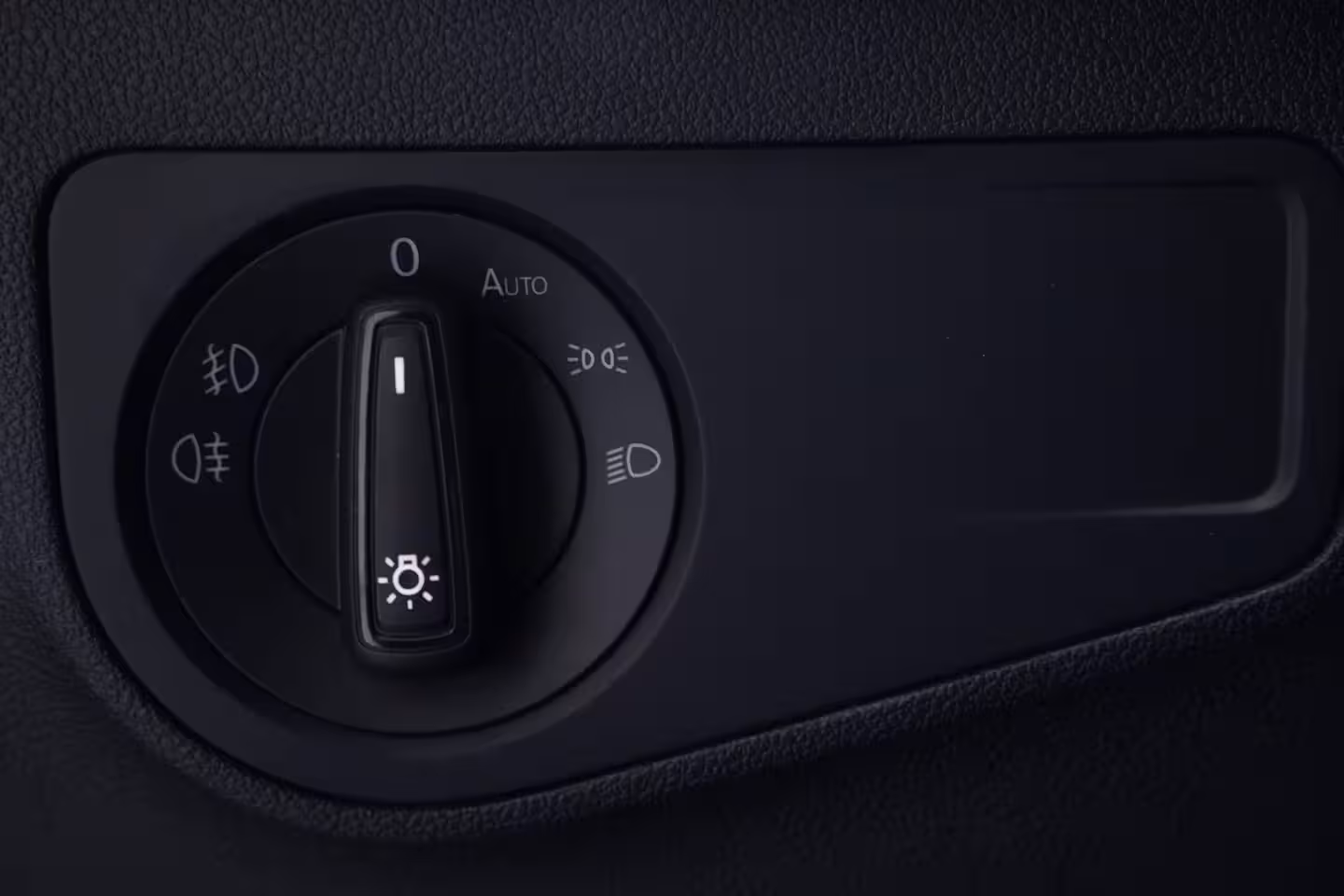 Seat Tarraco 1.5 TSI FR Business Intense NAP Navi Camera Trekhaak Apple/ Android Camera 360 PDC v+a