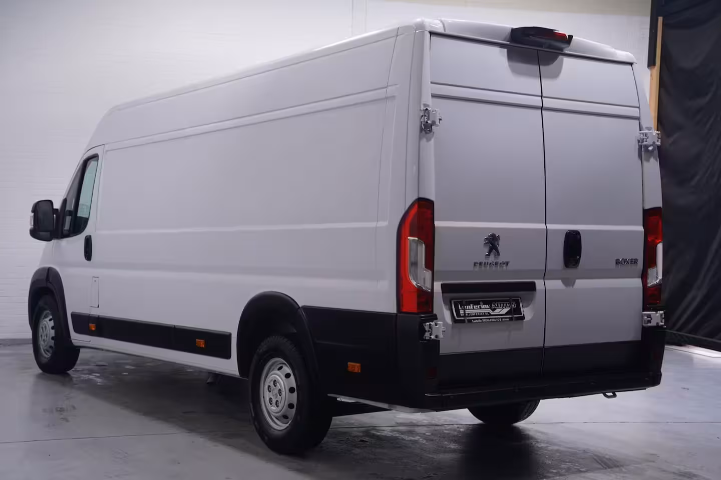 Peugeot Boxer 2.2 BlueHDi 165 pk L4H2 Navi, Camera Laadruimte Pakket, PDC achter, Slechts 68 dkm, 3-Zits