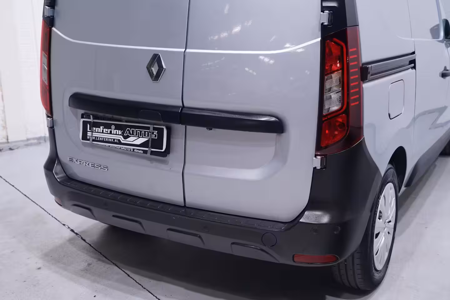 Renault Kangoo 1.5 dCi 95 pk Comfort Navi, Camera Dodehoek Assist, Airco, PDC V+A, 2-Zits