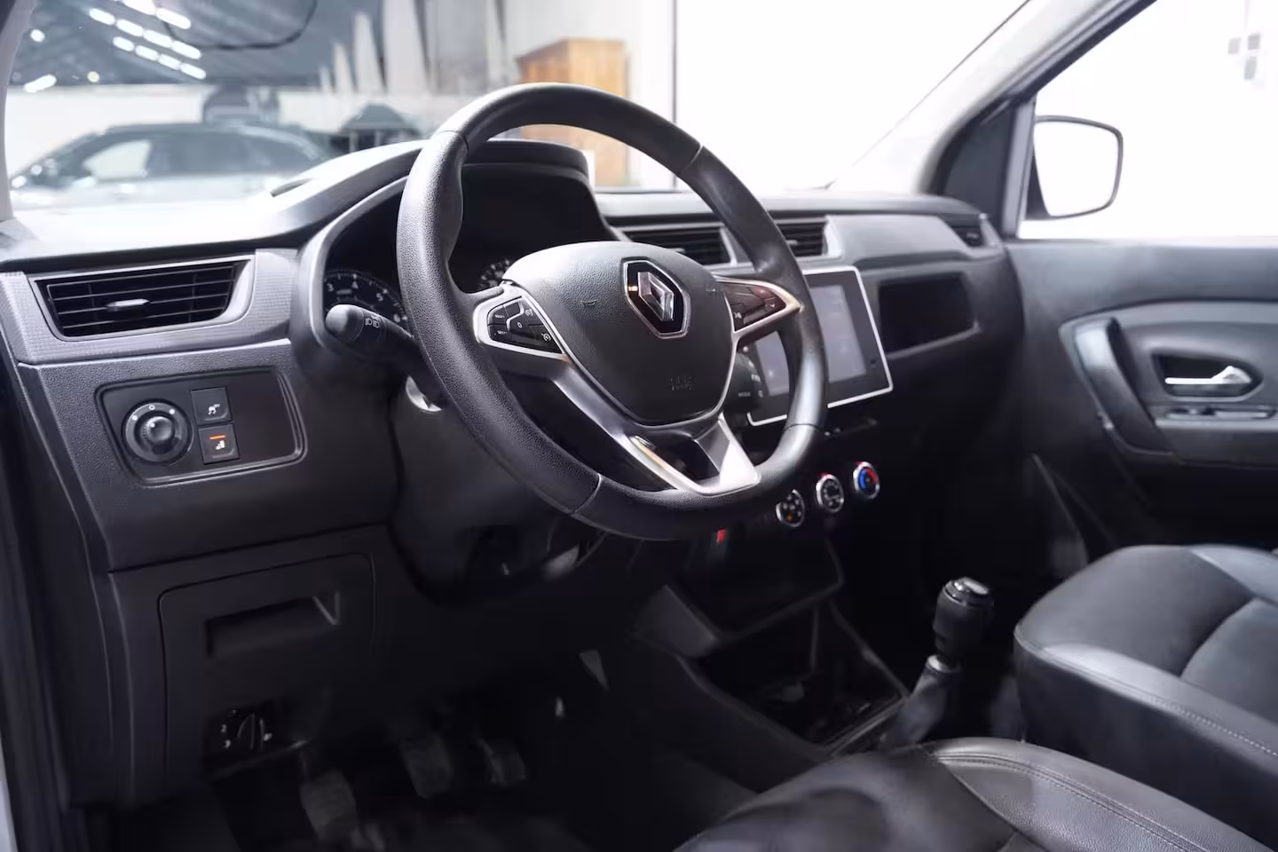 Renault Kangoo 1.5 dCi 95 pk Comfort Navi, Camera Dodehoek Assist, Airco, PDC V+A, 2-Zits