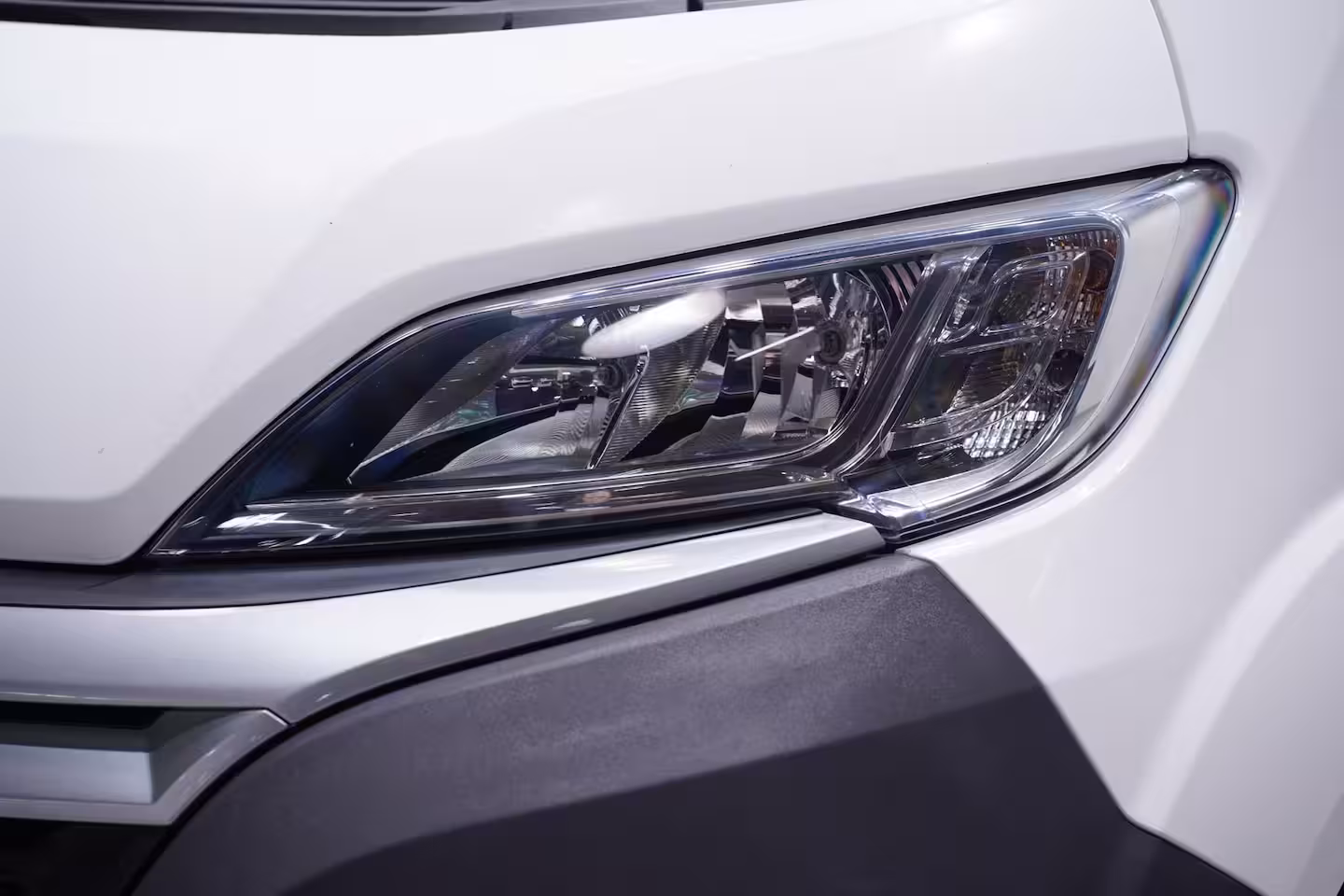 Citroën Jumper 2.0 BlueHDi 130 pk L2H2 Airco Cruise control, PDC achter, Slechts 83 dkm, 3-Zits
