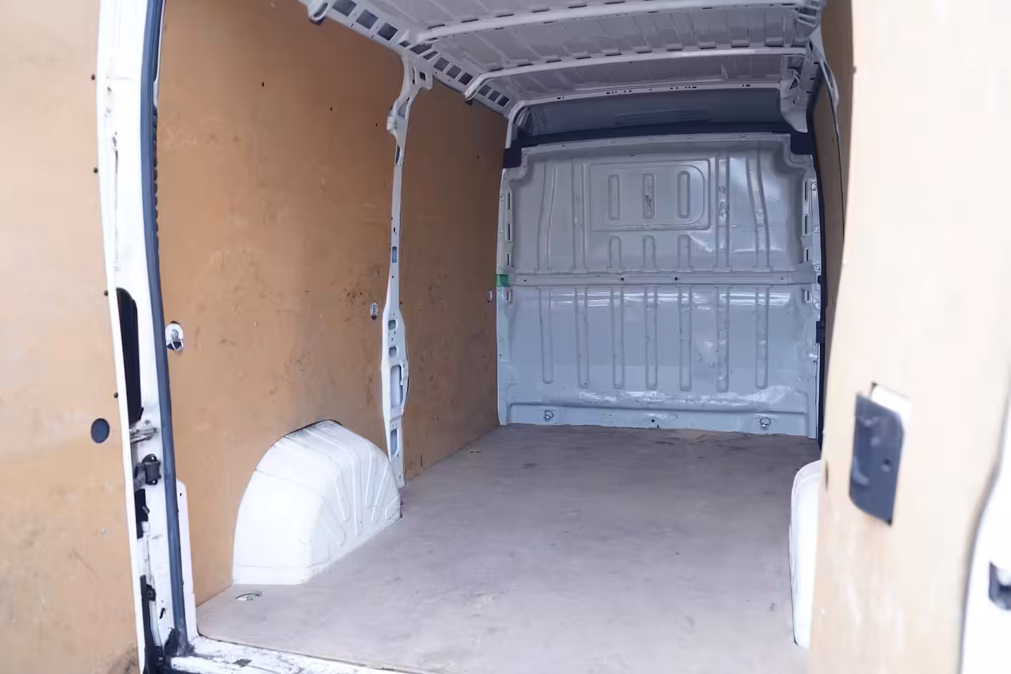 Citroën Jumper 2.0 BlueHDi 130 pk L2H2 Airco Cruise control, PDC achter, Slechts 83 dkm, 3-Zits