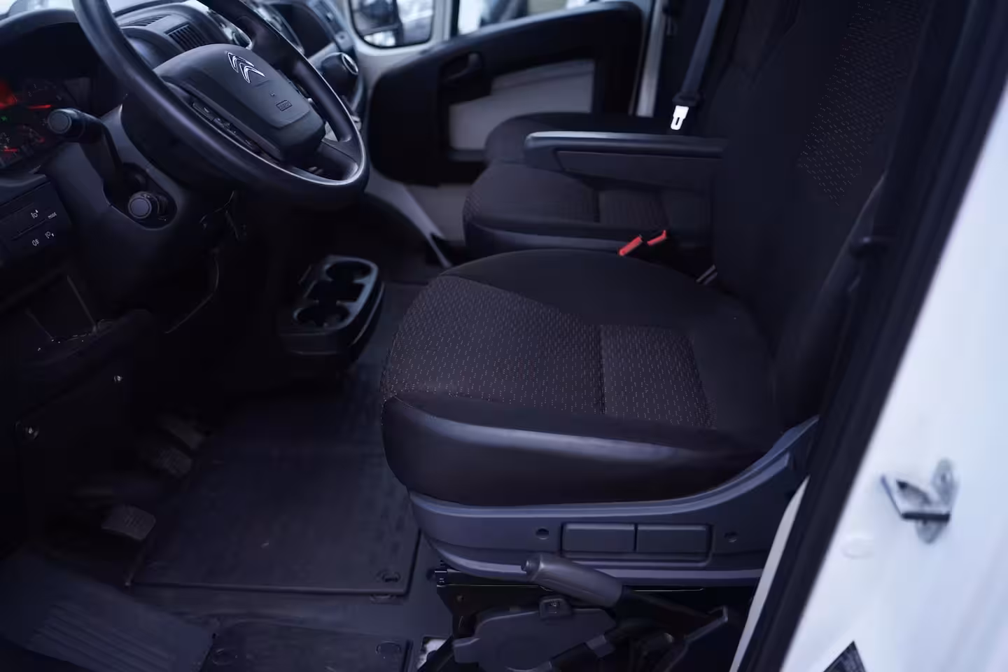 Citroën Jumper 2.0 HDI 130 pk L2H2 Navi, Airco, Ideaal voor Camper Ombouw, PDC achter, 3-Zits