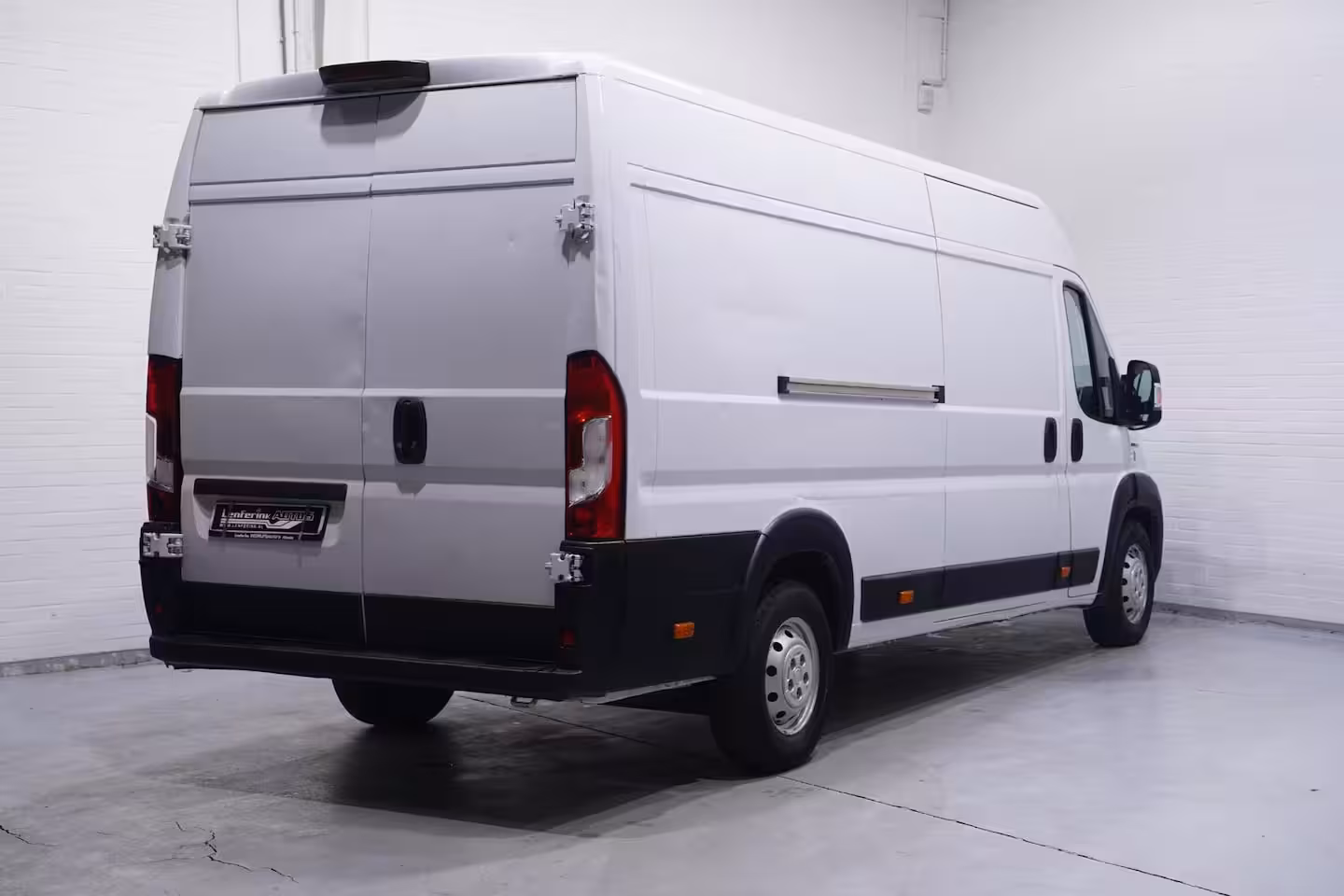 Fiat Ducato 2.3 Mjet 130 pk L4H2 Navi, Cruise control Laadruimte Pakket, PDC achter, APK 12-2026, 3-Zi