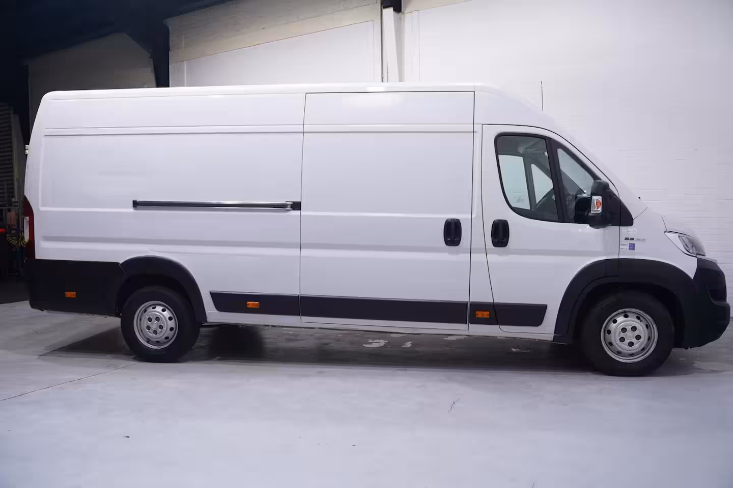Fiat Ducato 2.3 Mjet 130 pk L4H2 Navi, Cruise control Laadruimte Pakket, PDC achter, APK 12-2026, 3-Zi