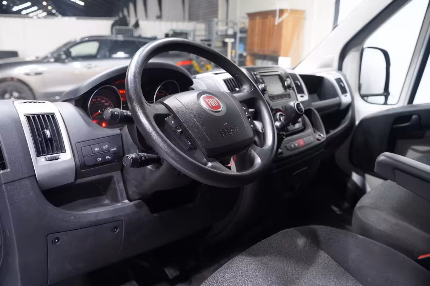 Fiat Ducato 2.3 Mjet 130 pk L4H2 Navi, Cruise control Laadruimte Pakket, PDC achter, APK 12-2026, 3-Zi