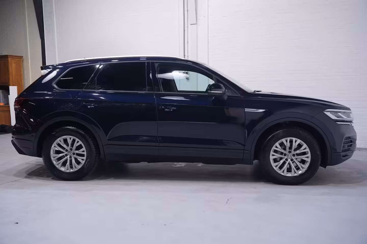Volkswagen Touareg 3.0 TDI 231 pk Grijs Kenteken 2-Zits Navi, Camera Trekhaak 3.500 kg, Leder Zwart, Adapt. C