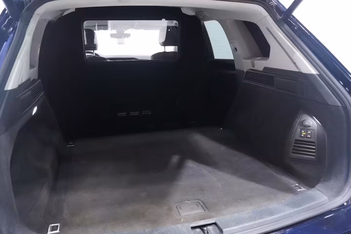 Volkswagen Touareg 3.0 TDI 231 pk Grijs Kenteken 2-Zits Navi, Camera Trekhaak 3.500 kg, Leder Zwart, Adapt. C