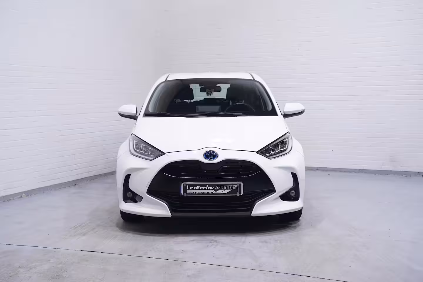 Toyota Yaris 1.5 Hybrid Dynamic NAP 1e eigenaar Camera Navigatie DAB Clima Electrisch-pakket