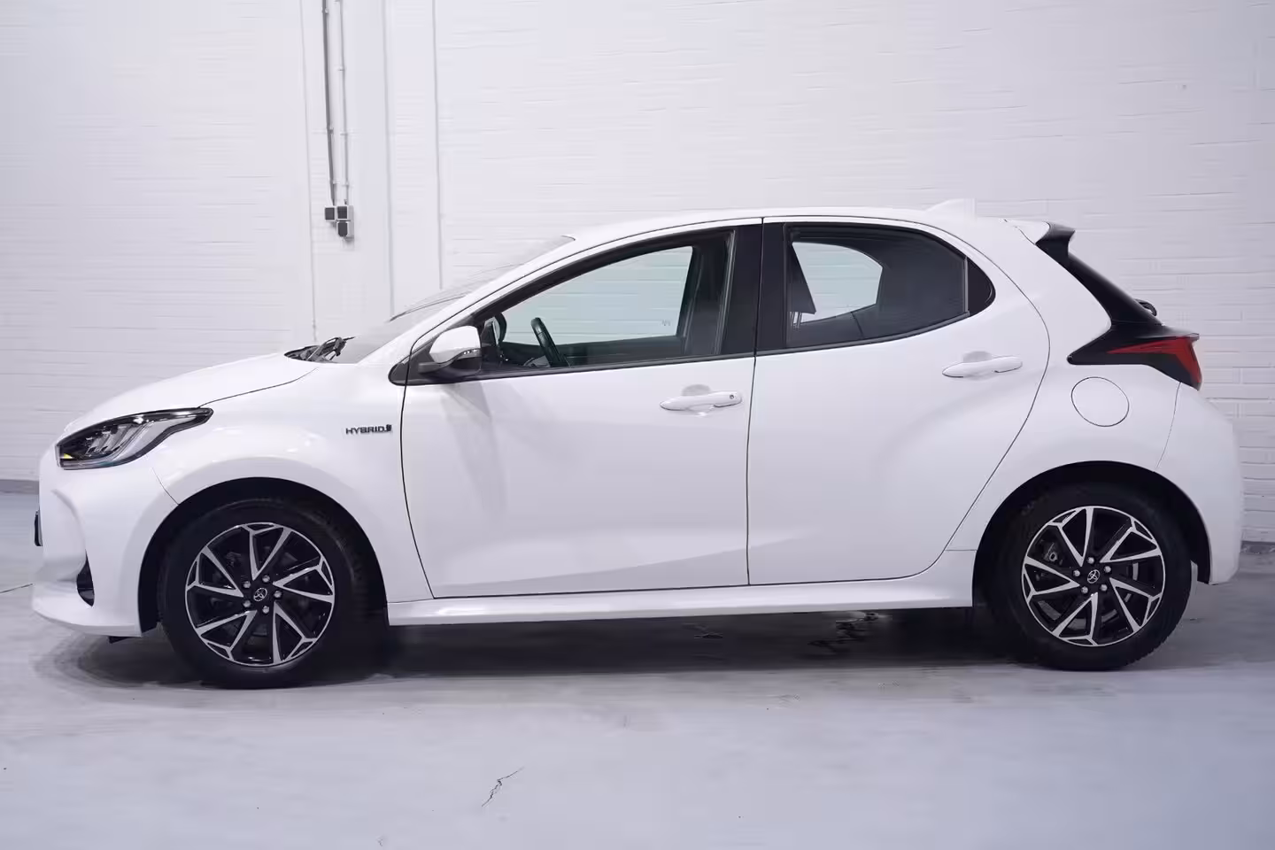 Toyota Yaris 1.5 Hybrid Dynamic NAP 1e eigenaar Camera Navigatie DAB Clima Electrisch-pakket