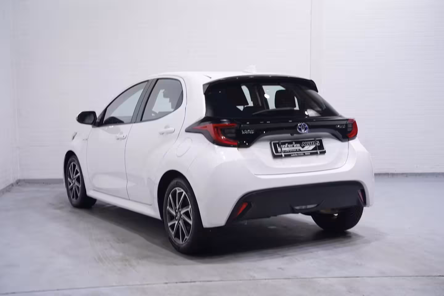 Toyota Yaris 1.5 Hybrid Dynamic NAP 1e eigenaar Camera Navigatie DAB Clima Electrisch-pakket