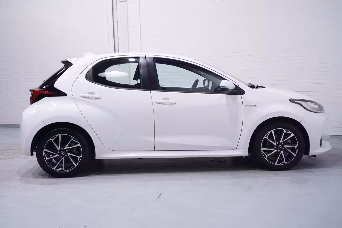 Toyota Yaris 1.5 Hybrid Dynamic NAP 1e eigenaar Camera Navigatie DAB Clima Electrisch-pakket
