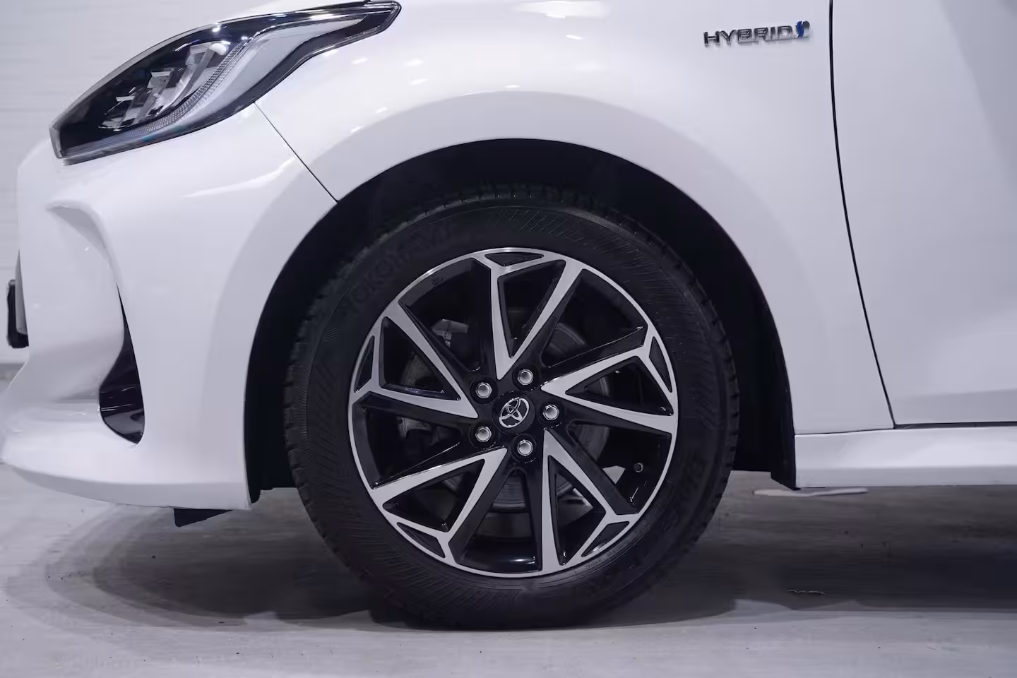 Toyota Yaris 1.5 Hybrid Dynamic NAP 1e eigenaar Camera Navigatie DAB Clima Electrisch-pakket