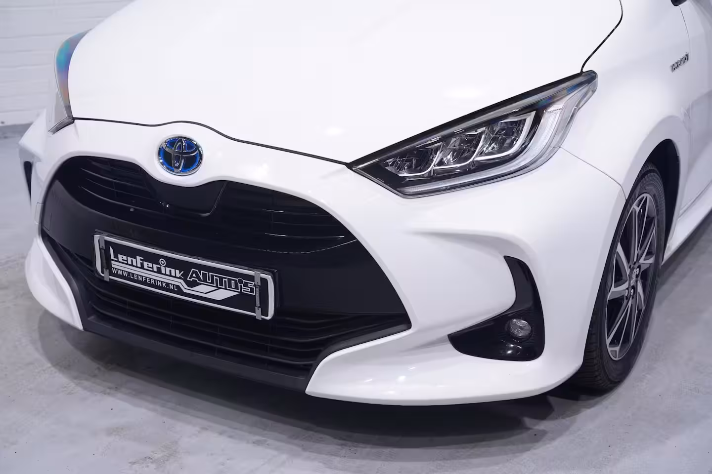 Toyota Yaris 1.5 Hybrid Dynamic NAP 1e eigenaar Camera Navigatie DAB Clima Electrisch-pakket
