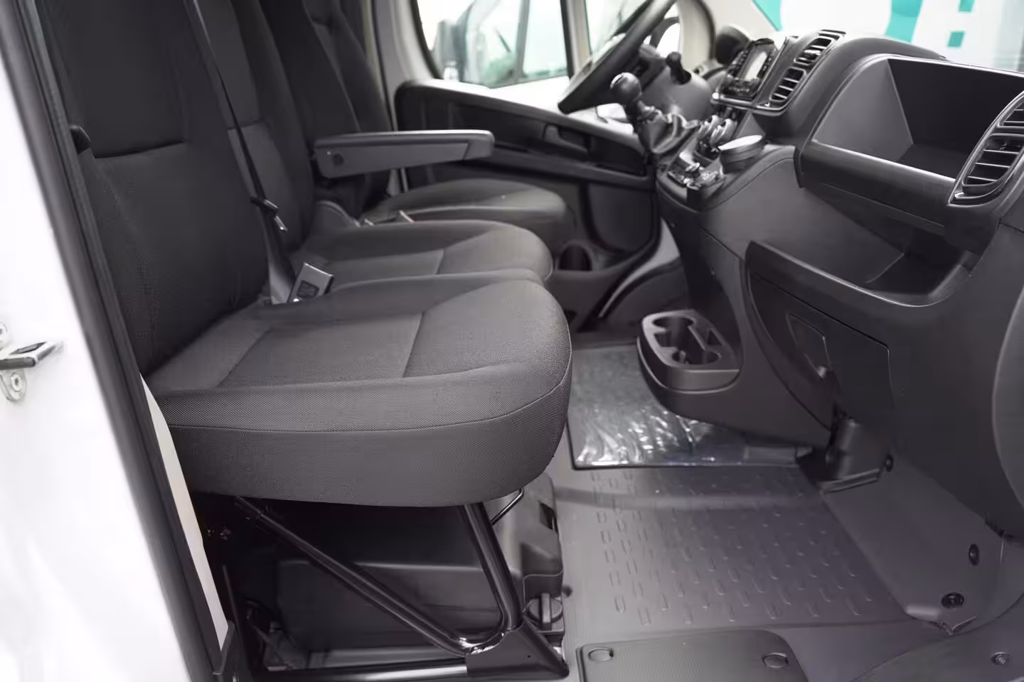 Fiat Ducato 2.2 MultiJet 140 pk L4H2 Airco, BPM vrij Airco, BPM vrij, Cruise control, DAB+, PDC achter
