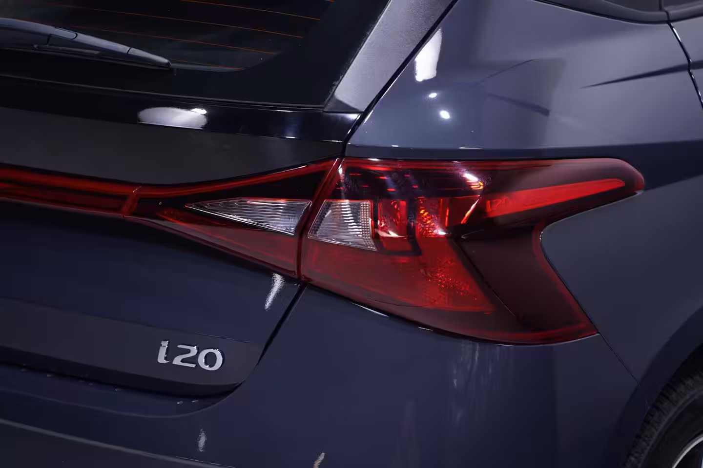 Hyundai i20 1.0 T-GDI Trend Mild Hybrid Apple Carplay Camera Stoelverwarming PDC Afneembare trekhaak