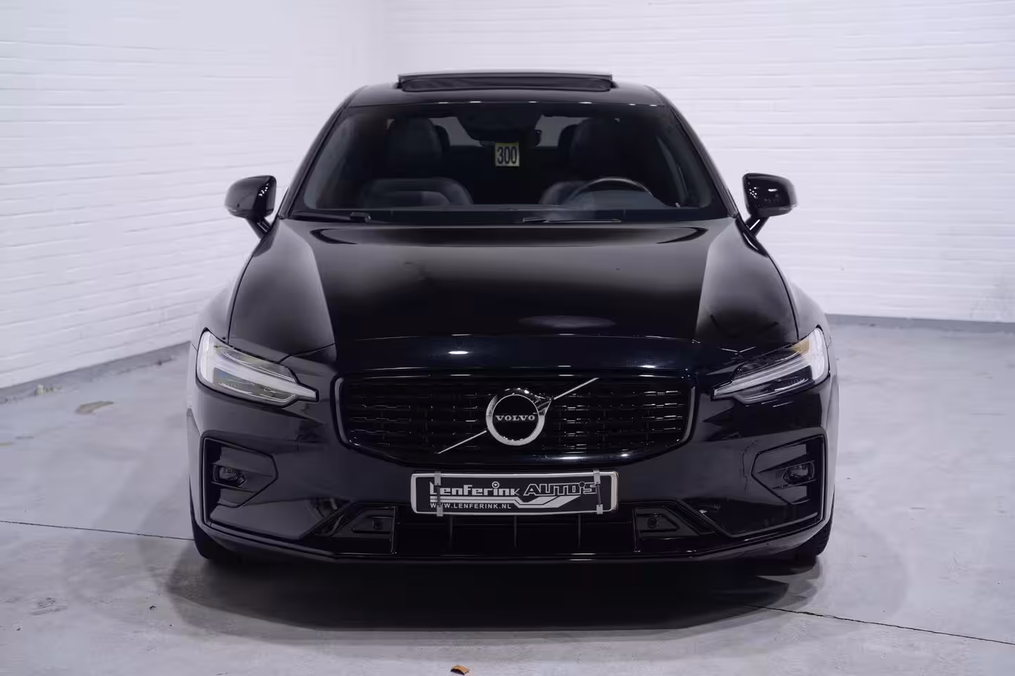 Volvo S60 2.0 B3 R-Design NAP Schuifdak Memory sportstoelen Volleder Camera Apple Carplay/Android Au