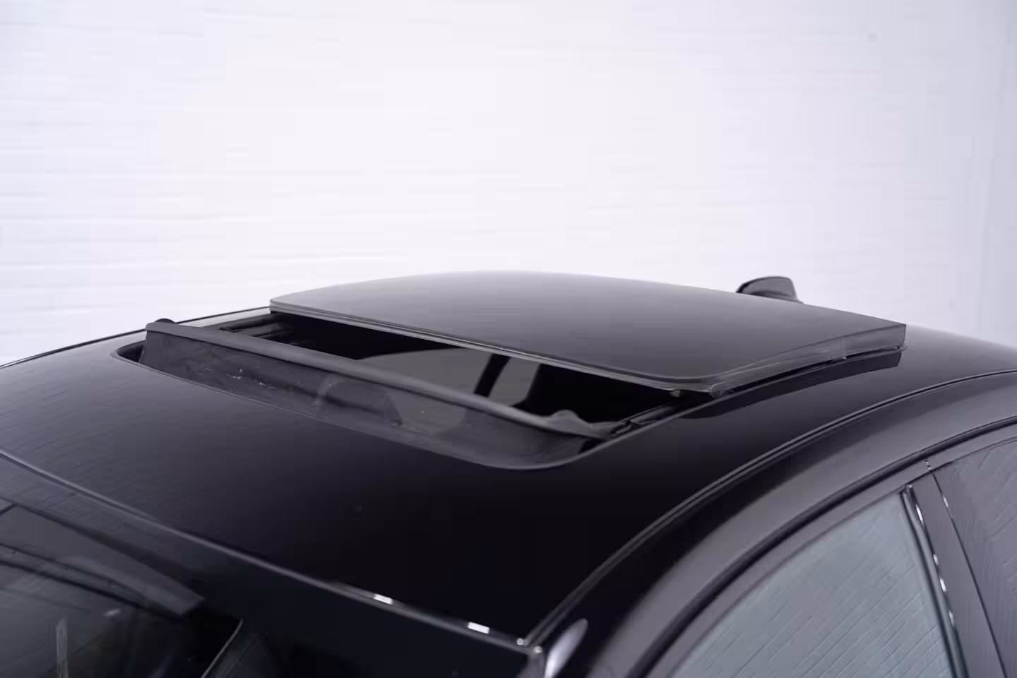 Volvo S60 2.0 B3 R-Design NAP Schuifdak Memory sportstoelen Volleder Camera Apple Carplay/Android Au