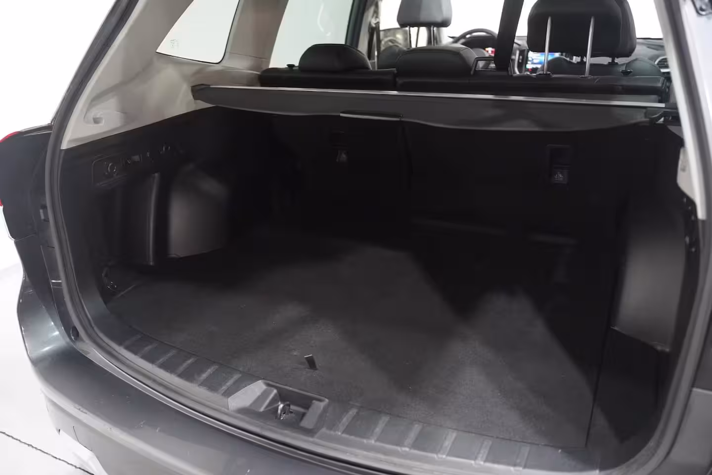 Subaru Forester 2.0i e-BOXER First Edition Leder Apple Carplay Schuifdak Camera Trekhaak Trekgewicht:1870k