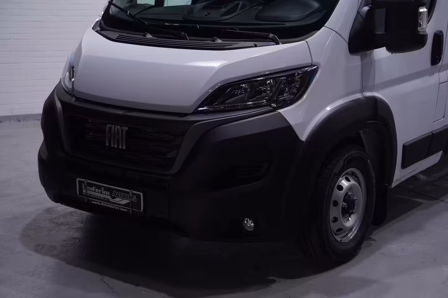 Fiat Ducato 2.2 MJet 140 pk L4 Autotransporter Airco, BPM vrij Luchtvering, Cruise Control, DAB+, Nieu