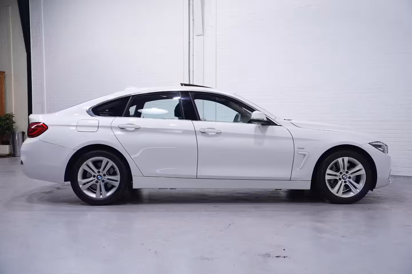 BMW 4-serie Gran Coupé 435d xDrive Luxury Line Apple Carplay Leder Sportstoelen met memory Led koplampen Schuif-/