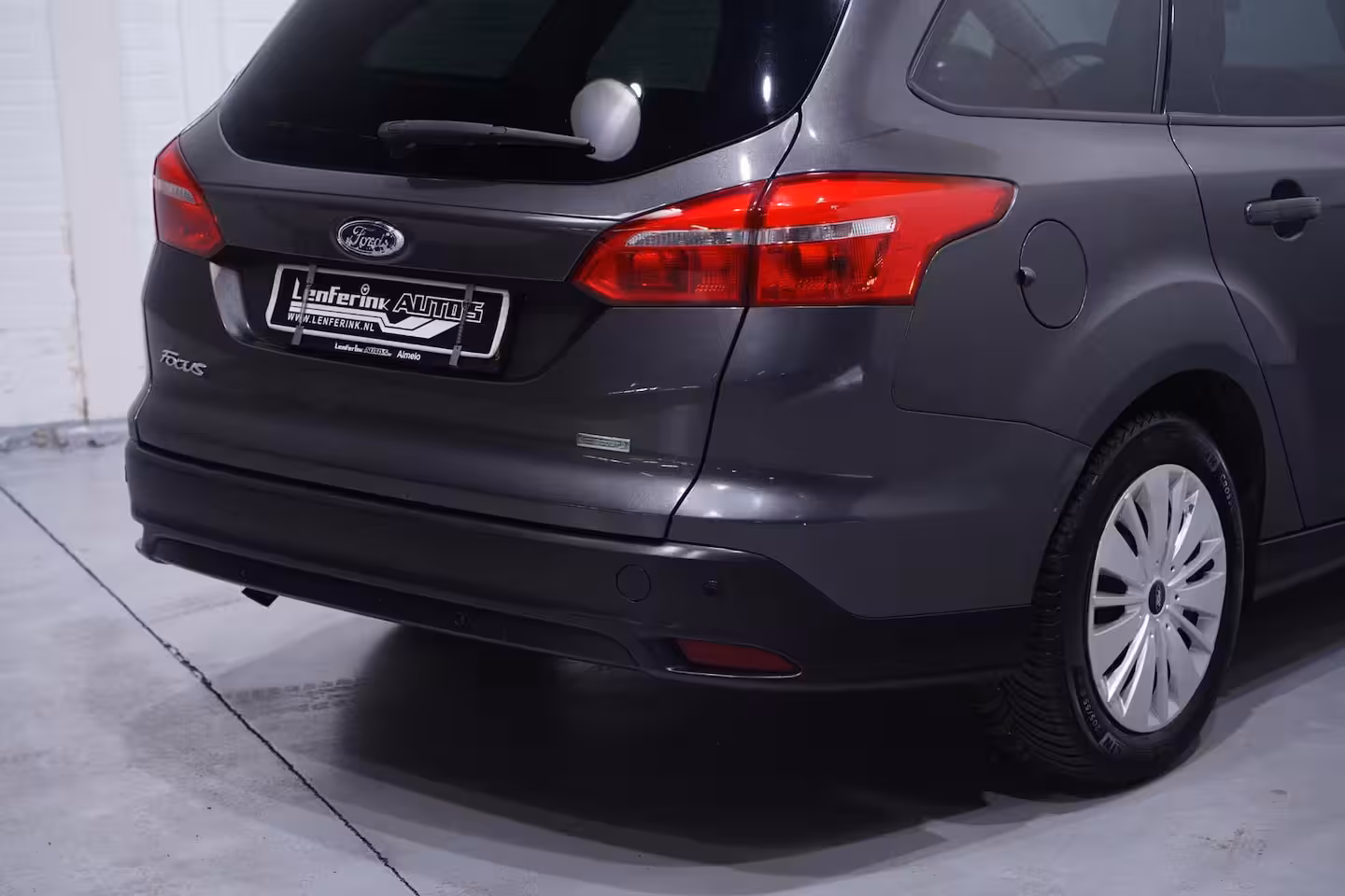 Ford Focus Wagon 1.0 Trend Airco Stoel- en stuurverwarming PDC APK tot 10/2027