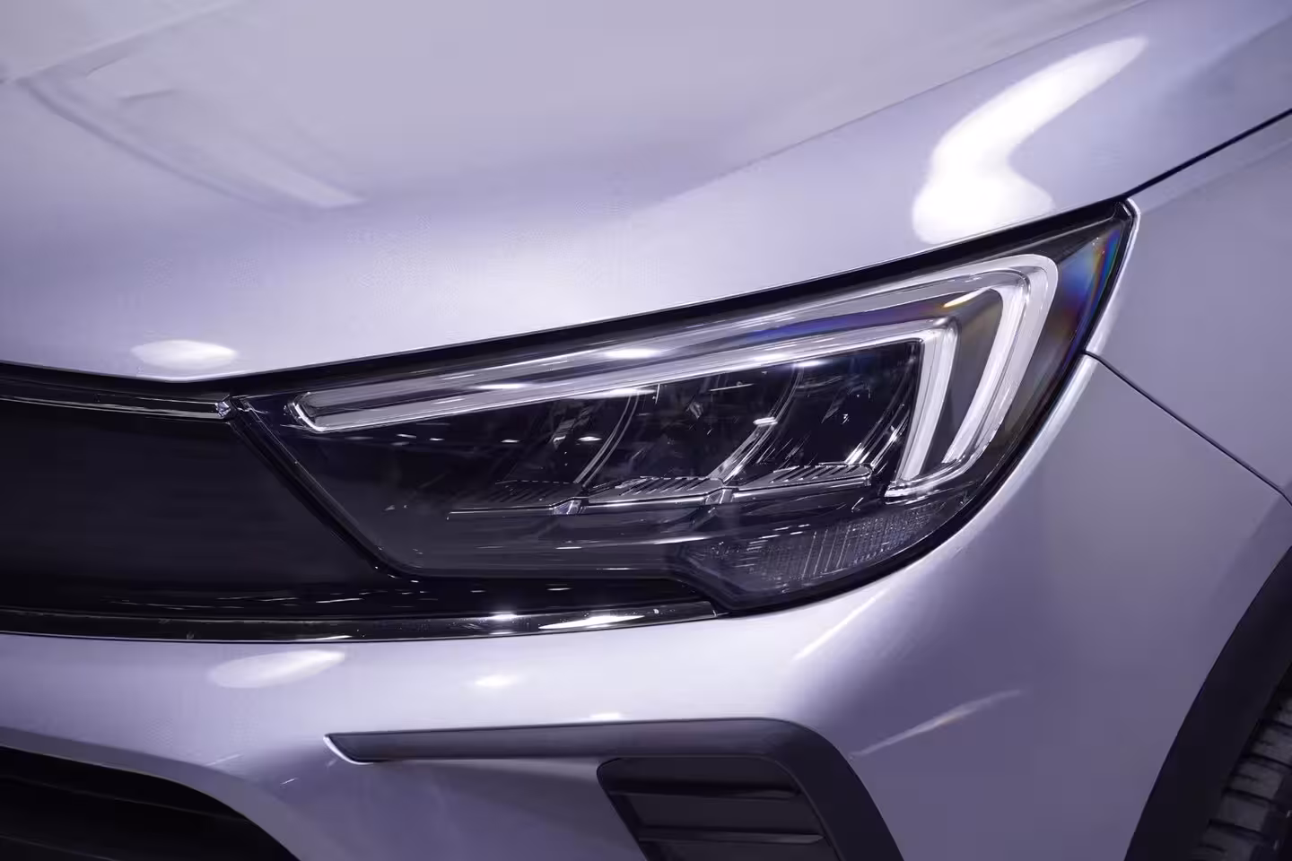 Opel Crossland 1.2 Turbo Edition Apple Carplay Stuur- en stoelverwarming Navi PDC Camera Cruise