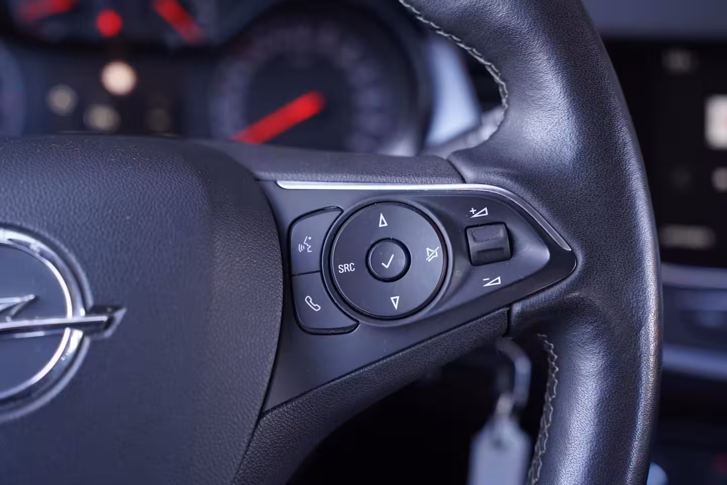 Opel Crossland 1.2 Turbo Edition Apple Carplay Stuur- en stoelverwarming Navi PDC Camera Cruise