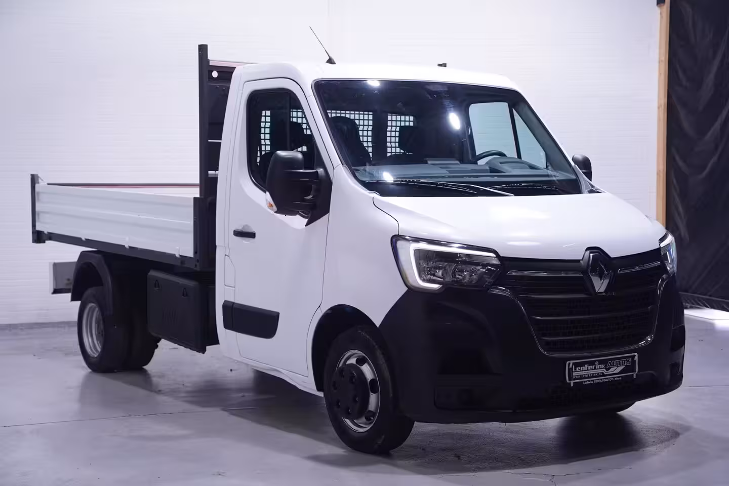 Renault Master 2.3 DCi 130 pk Dubbel Lucht Kipper, Trekhaak 3.500 kg Airco, LxBxH 320x203x40 cm, 3-Zits