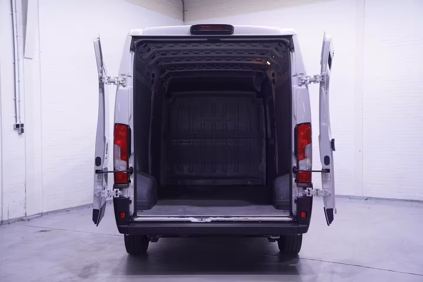 Citroën Jumper 2.2 HDI 140 pk L3H2 Navi, Camera Airco, Cruise Control, Laadruimte Pakket, PDC achter, 3-Z