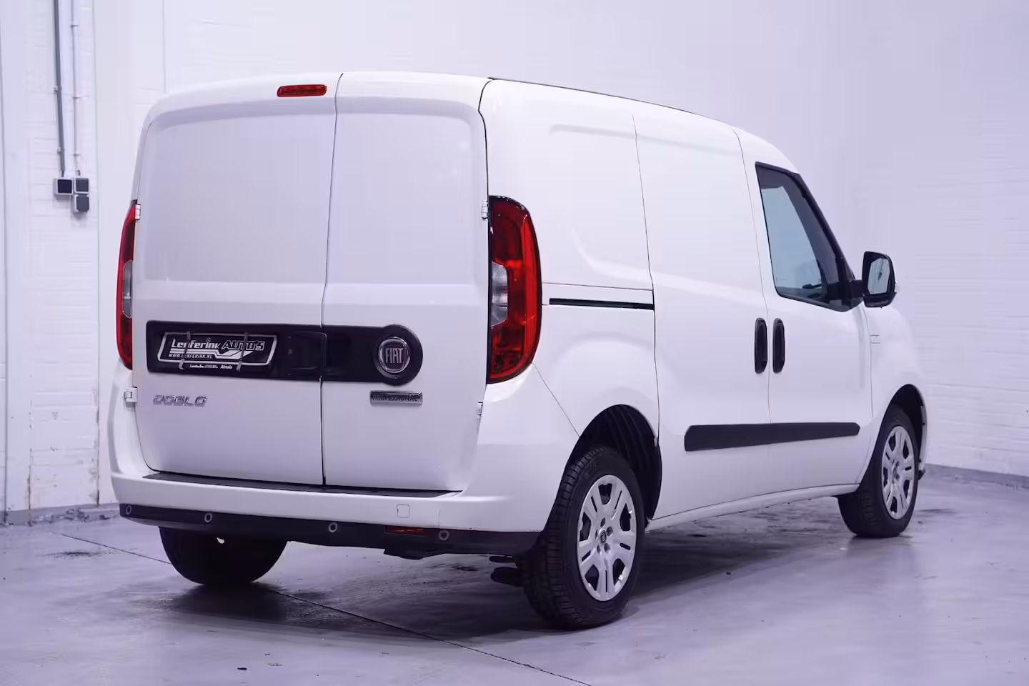 Fiat Doblò 1.3 MJet 95 pk L1 Navi, Airco, Cruise Control Laadruimte Pakket, PDC achter, 3-Zits