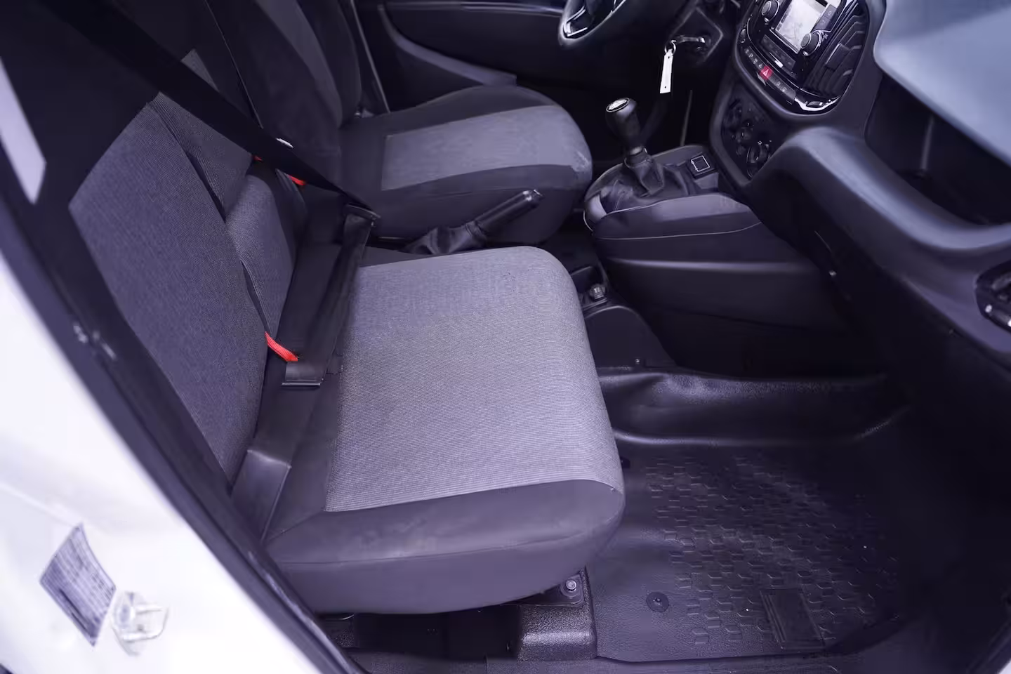 Fiat Doblò 1.3 MJet 95 pk L1 Navi, Airco, Cruise Control Laadruimte Pakket, PDC achter, 3-Zits