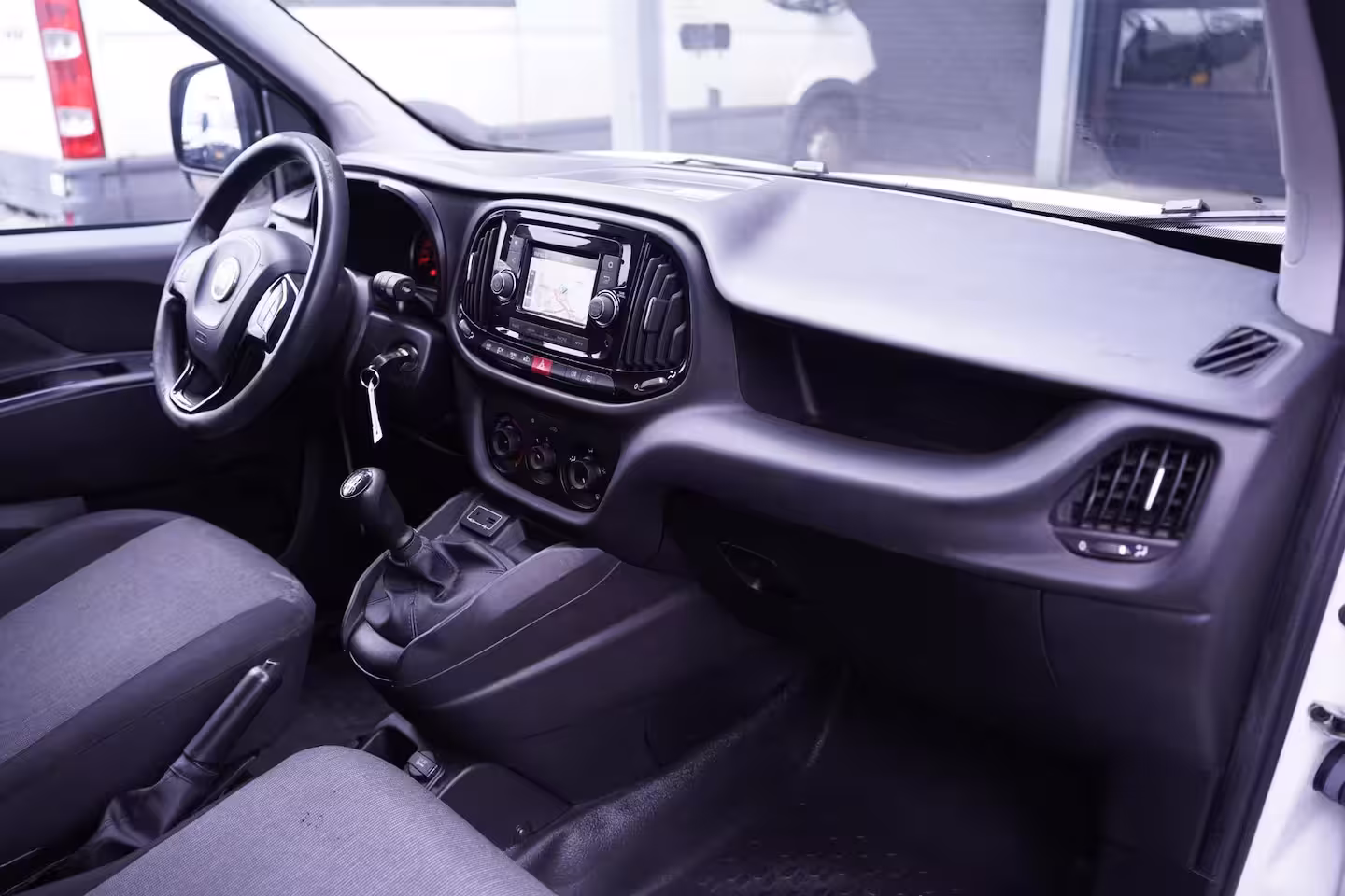 Fiat Doblò 1.3 MJet 95 pk L1 Navi, Airco, Cruise Control Laadruimte Pakket, PDC achter, 3-Zits