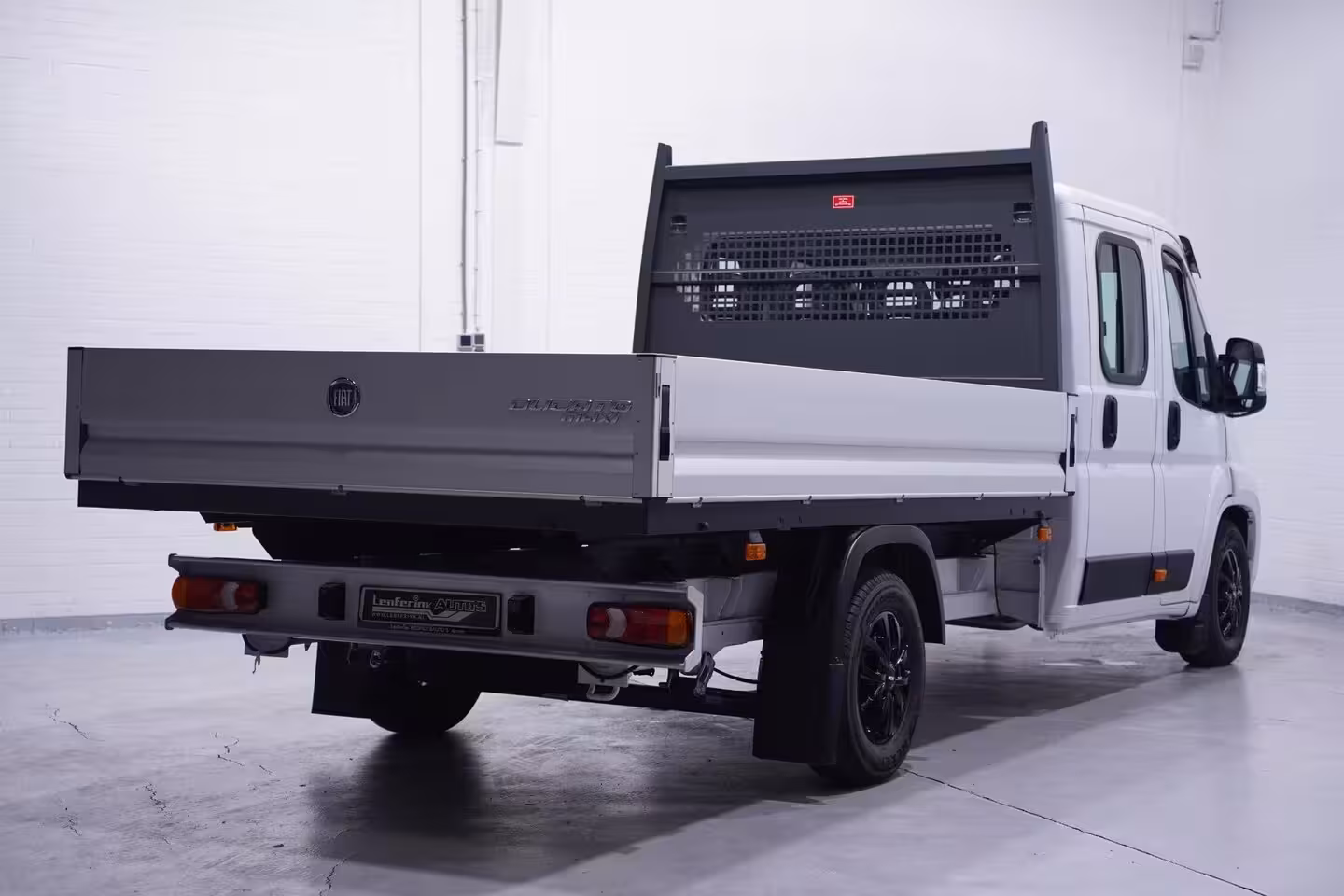 Fiat Ducato 2.2 Mjet 140 pk Dubbel Cabine 7p Black&White Edition, Airco, Cruise Control, Bullbar, LxBx