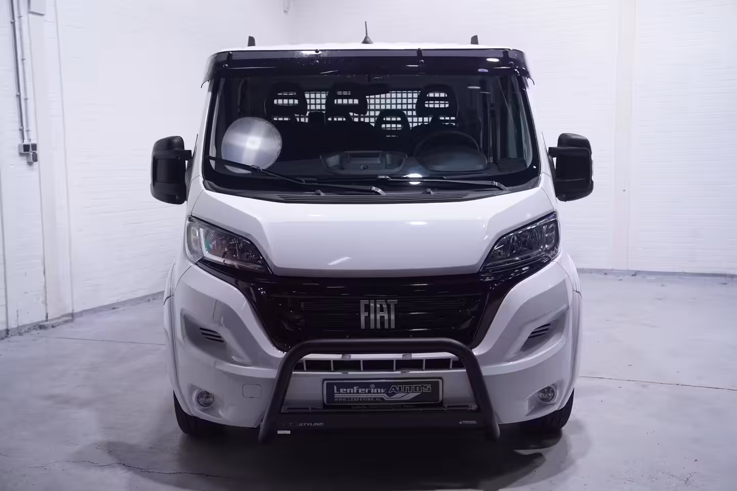 Fiat Ducato 2.2 Mjet 140 pk Dubbel Cabine 7p Black&White Edition, Airco, Cruise Control, Bullbar, LxBx