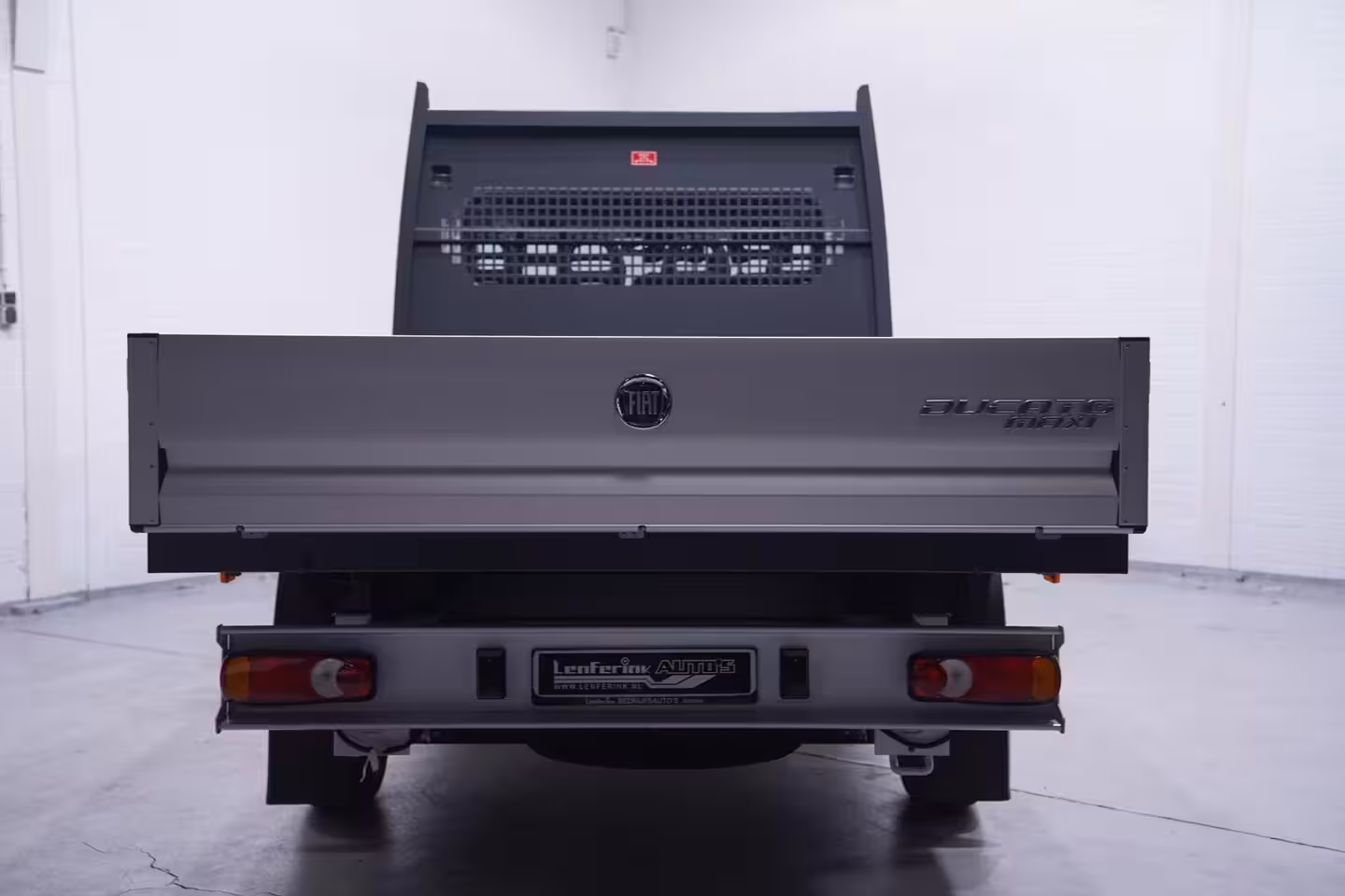 Fiat Ducato 2.2 Mjet 140 pk Dubbel Cabine 7p Black&White Edition, Airco, Cruise Control, Bullbar, LxBx