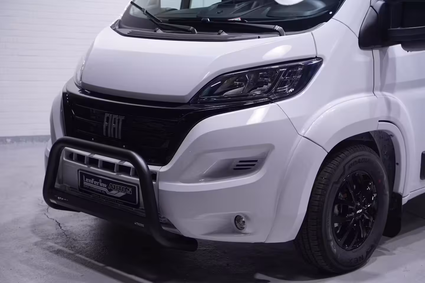Fiat Ducato 2.2 Mjet 140 pk Dubbel Cabine 7p Black&White Edition, Airco, Cruise Control, Bullbar, LxBx