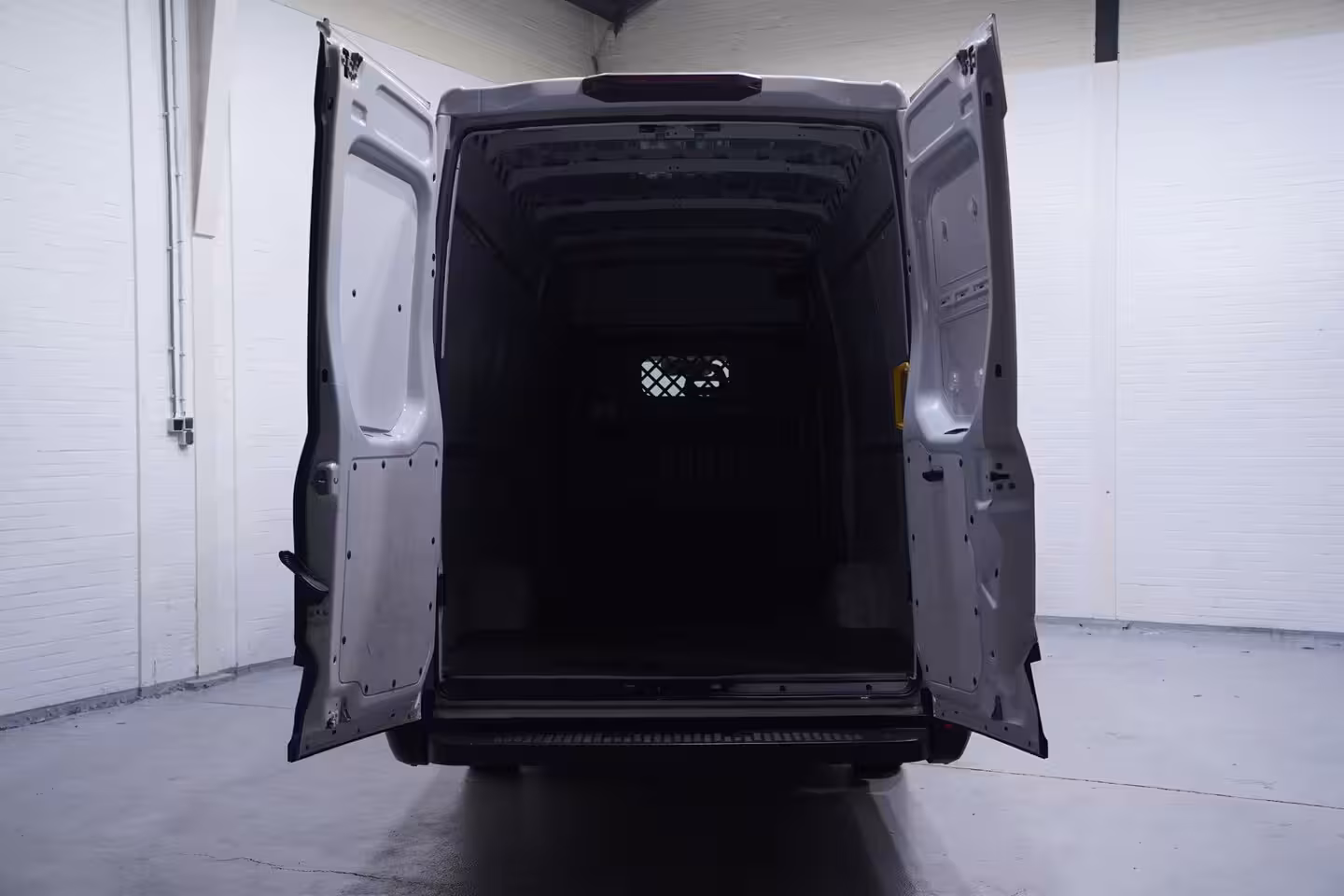 Iveco Daily 35S16 160 pk L4H2 XXL Airco ECC, Laadruimte Pakket, DAB+. PDC achter, 3-Zits