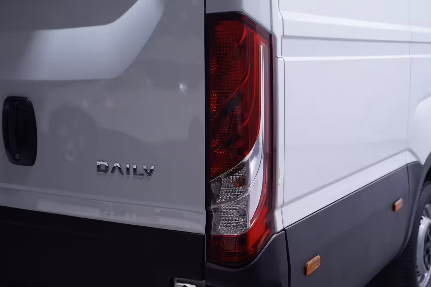Iveco Daily 35S16 160 pk L4H2 XXL Airco ECC, Laadruimte Pakket, DAB+. PDC achter, 3-Zits