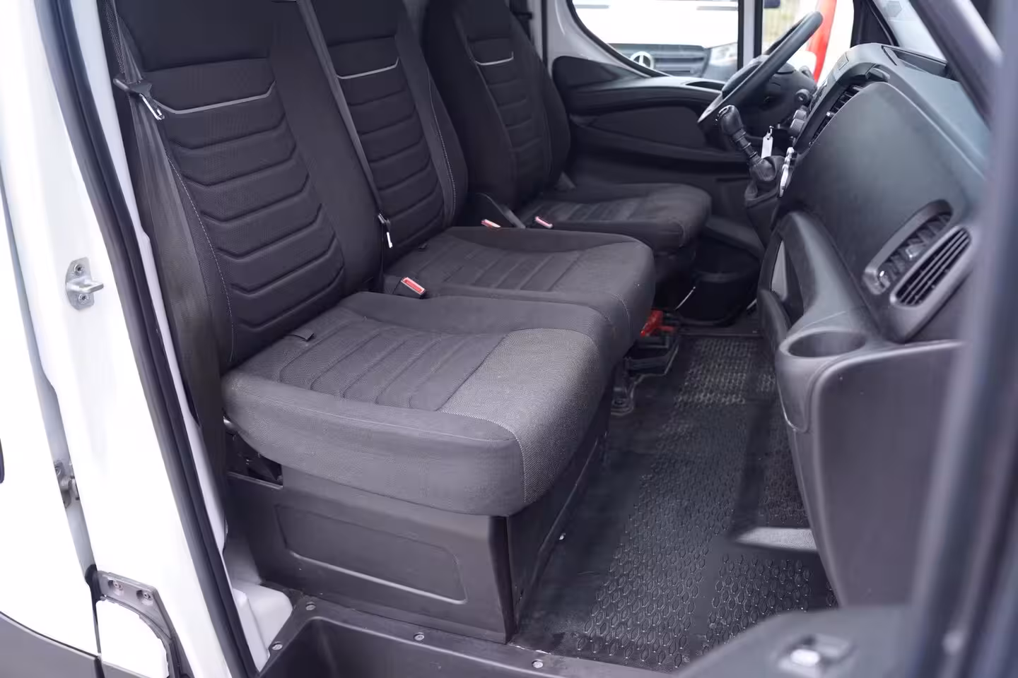 Iveco Daily 35S16 160 pk L4H2 XXL Airco ECC, Laadruimte Pakket, DAB+. PDC achter, 3-Zits