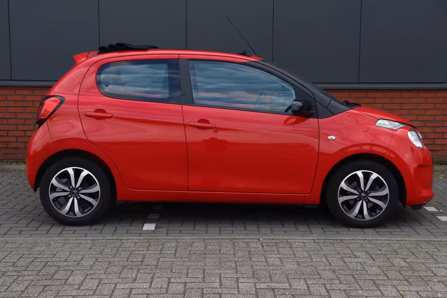 Citroën C1 1.0 VTi Airscape Shine automaat | open dak |