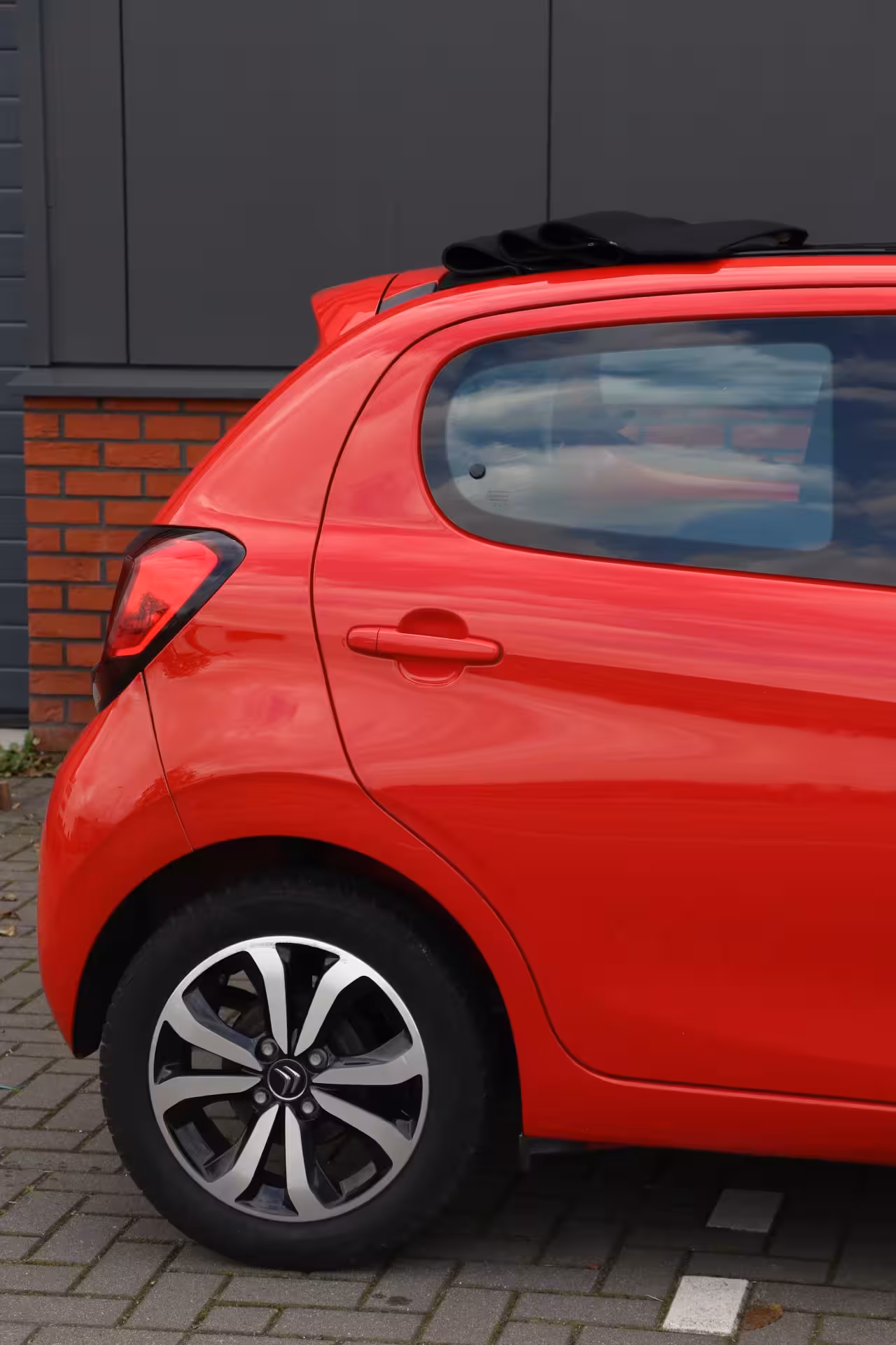 Citroën C1 1.0 VTi Airscape Shine automaat | open dak |