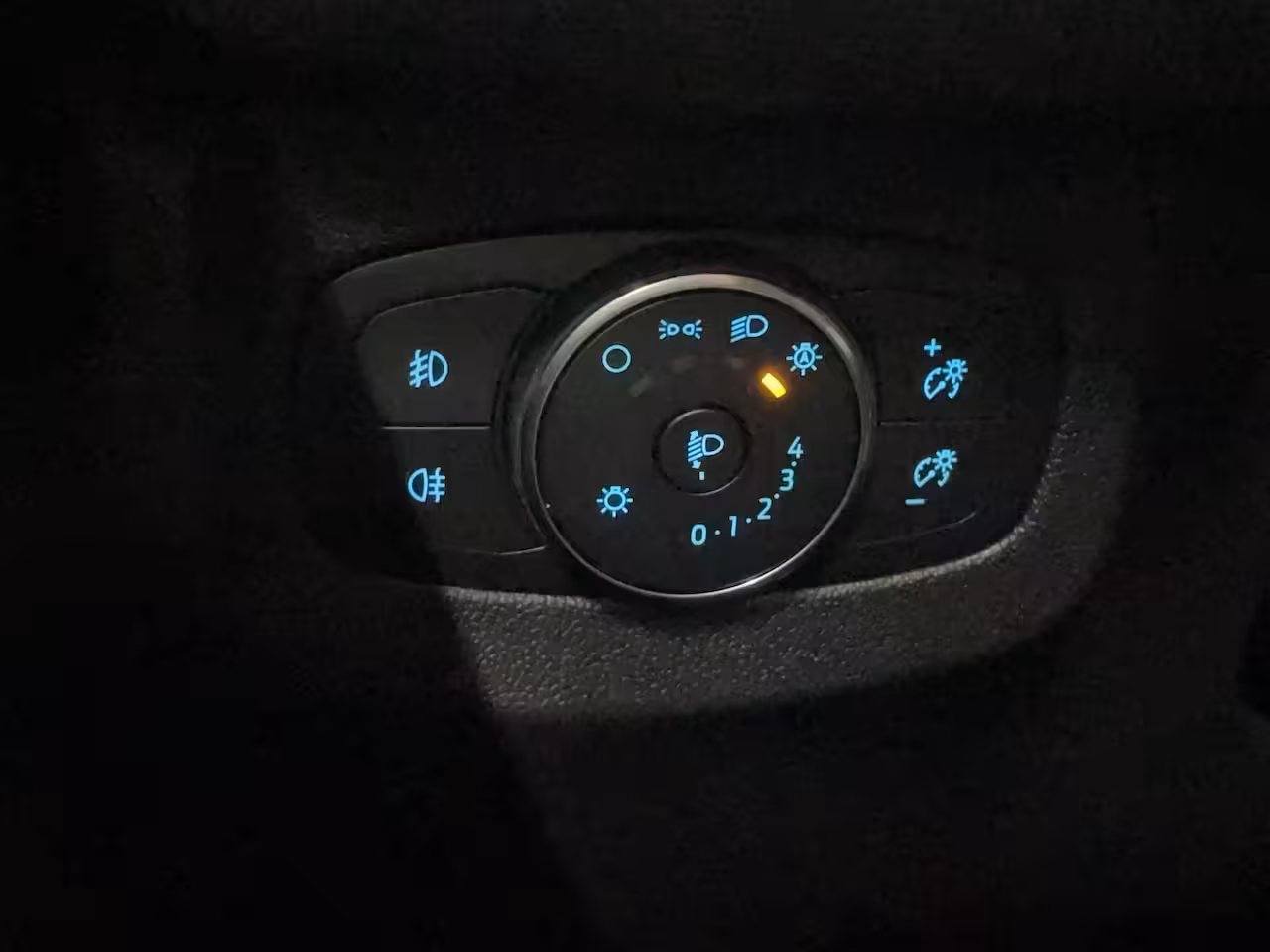 Ford Tourneo Courier BEV Titanium | RIJKLAAR | UIT VOORRAAD LEVERBAAR