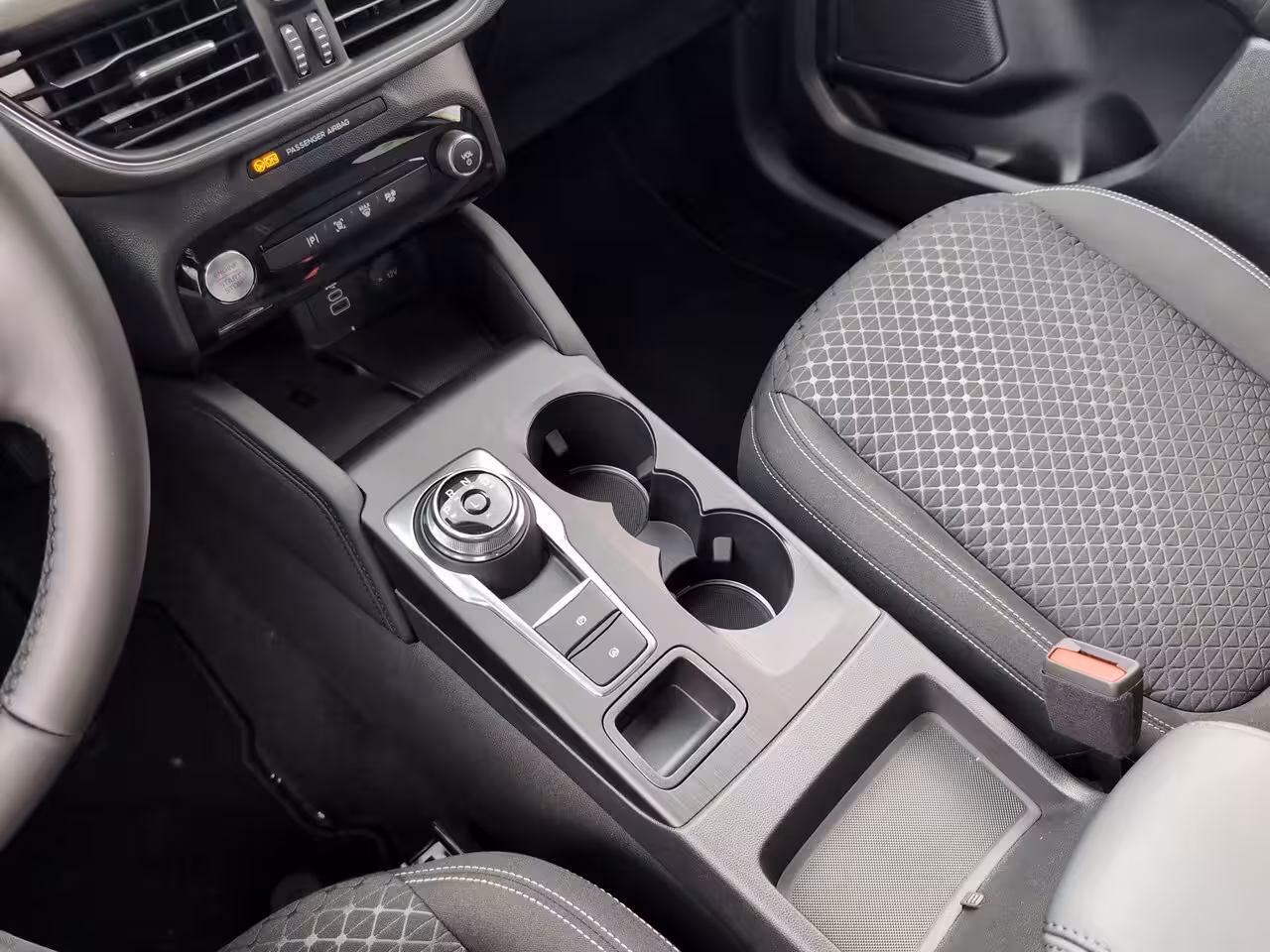 Ford Kuga 2.5 PHEV Titanium | Achterbank verwarmd | Achteruitrijcamera | Buitenspiegels elektrisch i
