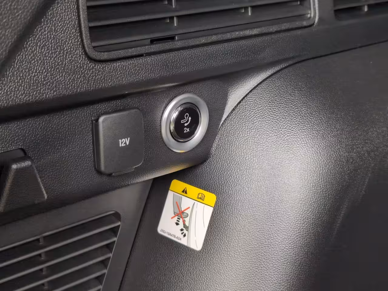 Ford Kuga 2.5 PHEV Titanium | Achterbank verwarmd | Achteruitrijcamera | Buitenspiegels elektrisch i